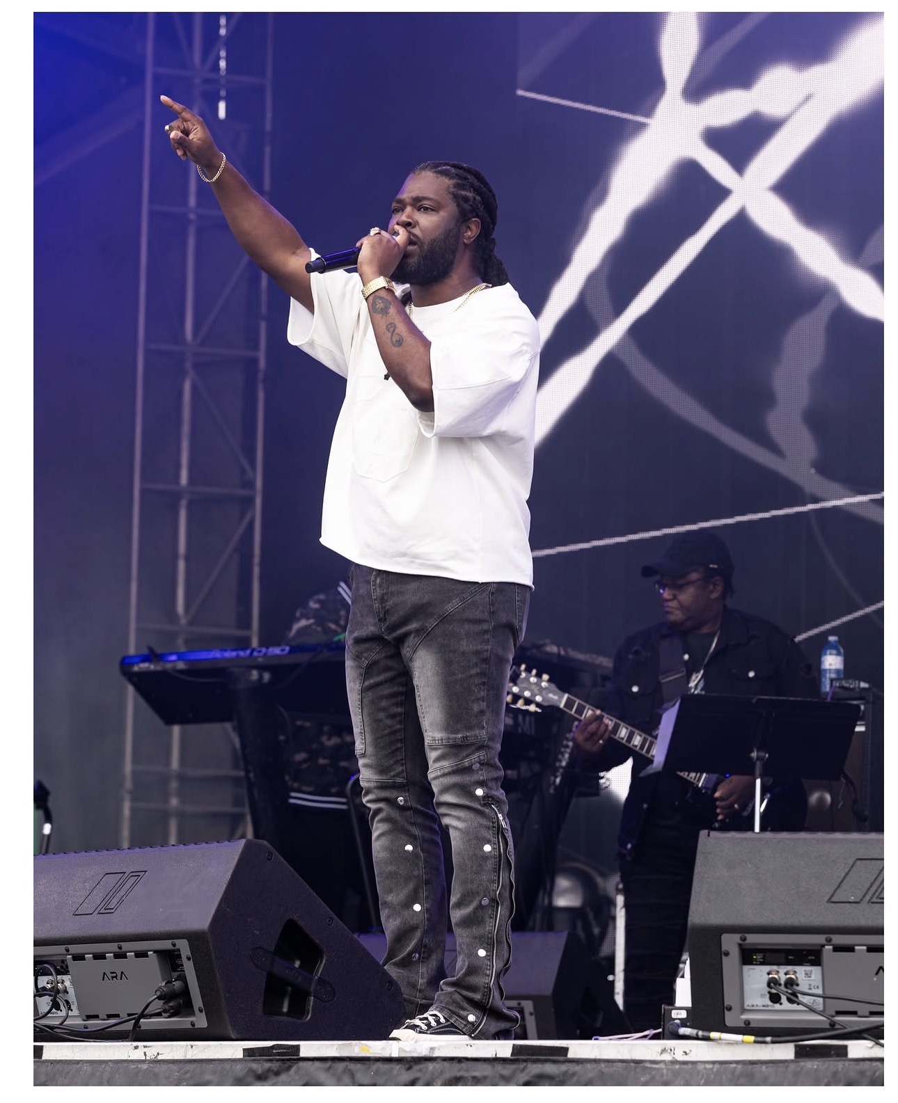 Kirk Diamond performing on stage at Kaya Fest Toronto